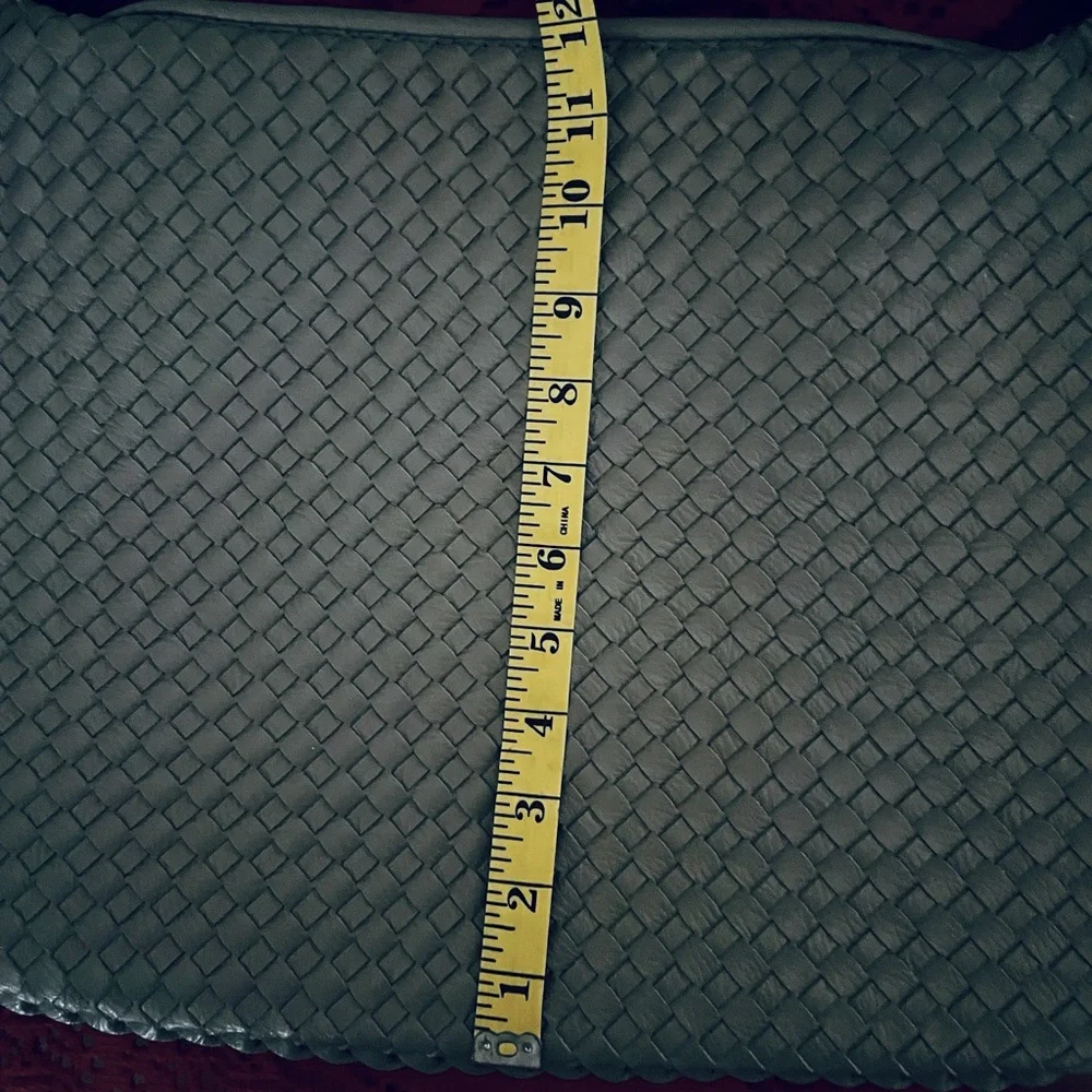 Gray woven vegan leather bag. Measurements are shown in pictures. - Picture 5 of 6